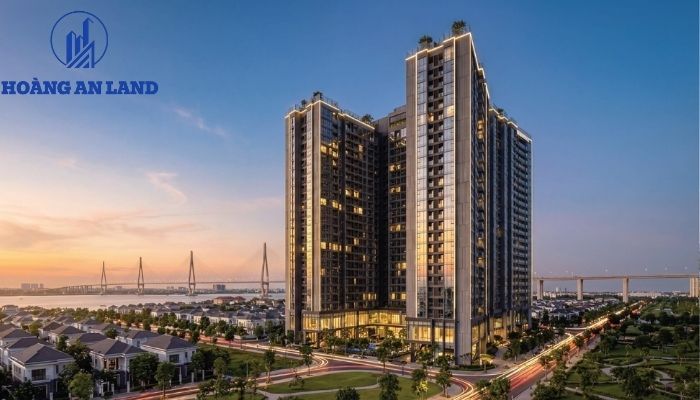 Khu vực Hoàn Kiếm là trung tâm hành chính, thương mại và du lịch lâu đời của Thủ đô