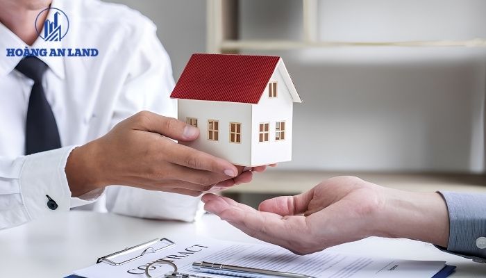 Mua chung cư chỉ có hợp đồng mua bán có an toàn không? 2 Rủi ro pháp lý là vấn đề cần được quan tâm hàng đầu khi mua chung cư chỉ có hợp đồng mua bán