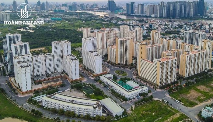 Chung cư tái định cư: Kinh nghiệm chọn mua và lưu ý pháp lý 2 Mức giá của nhiều căn hộ tái định cư thường cạnh tranh hơn so với các dự án thương mại cùng khu vực