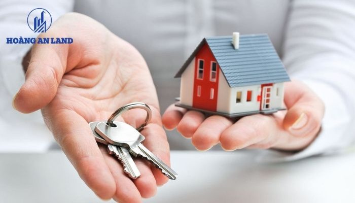 Chung cư tái định cư: Kinh nghiệm chọn mua và lưu ý pháp lý 4 Sau khi hoàn thành việc thanh toán và ký kết hợp đồng, các bên thực hiện thủ tục đăng ký biến động và sang tên quyền sở hữu theo quy định